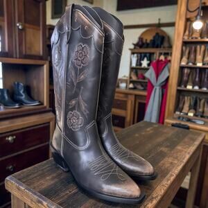 Coach Aria ll to cowboy boots Black